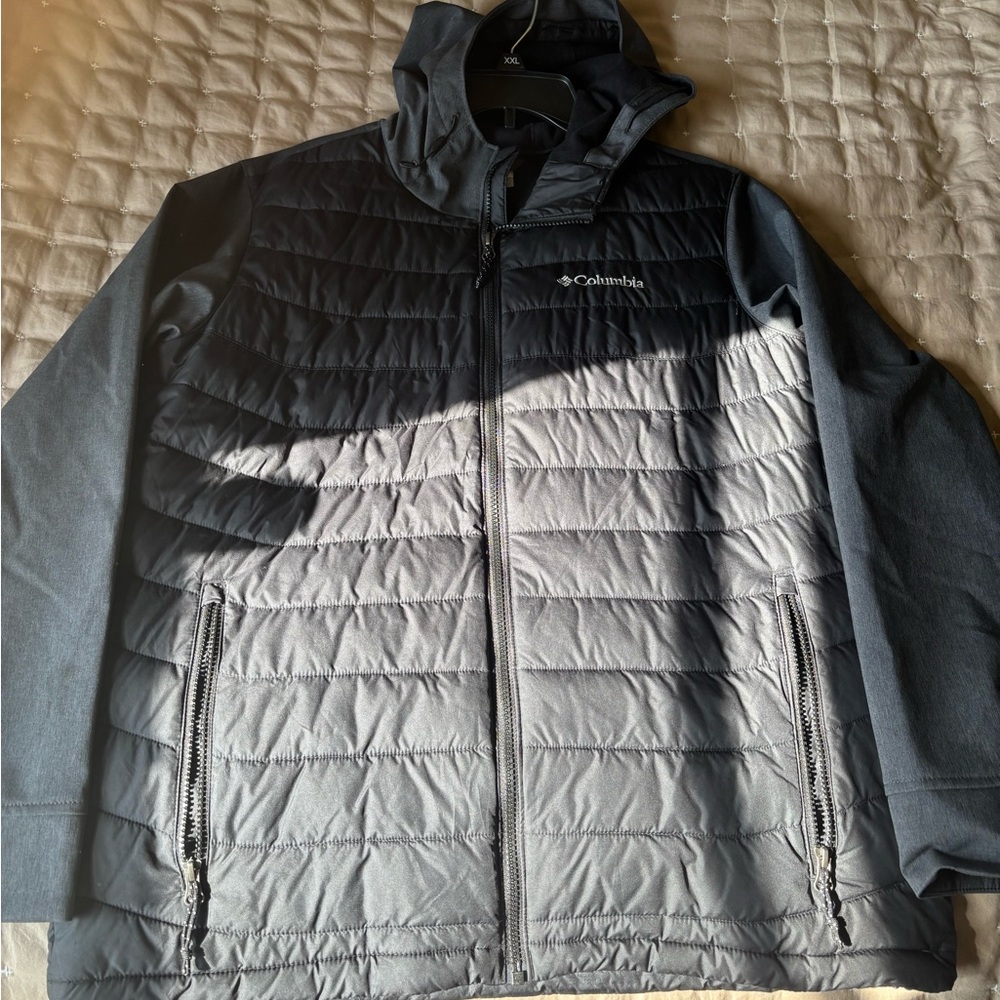 Columbia Men's Black Quilted Hooded Jacket